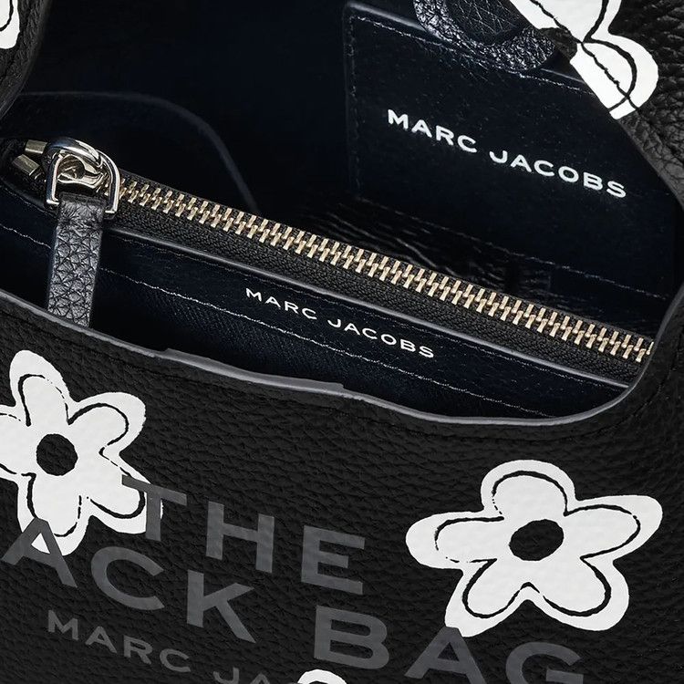 Marc Jacobs Marc Jacobs Mini Daisy Leather Sack Bag Black/White