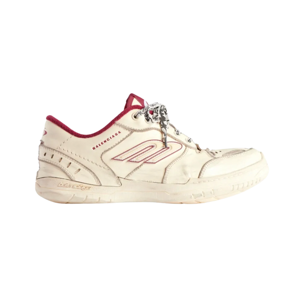 Balenciaga Hamptons Medium Worn-Out Sneaker In Off White