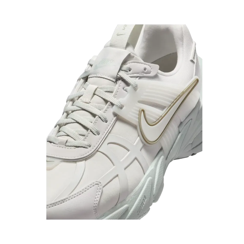 Nike V2K Run Gore-Tex Light Silver