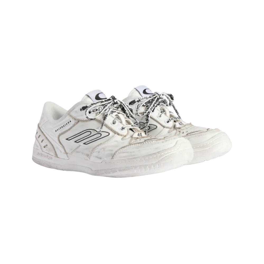 Balenciaga Hamptons Medium Worn-Out Sneaker In White