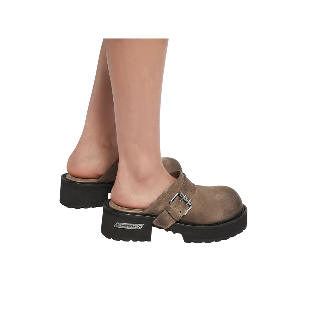 Balenciaga Venom Mule In Biscuit