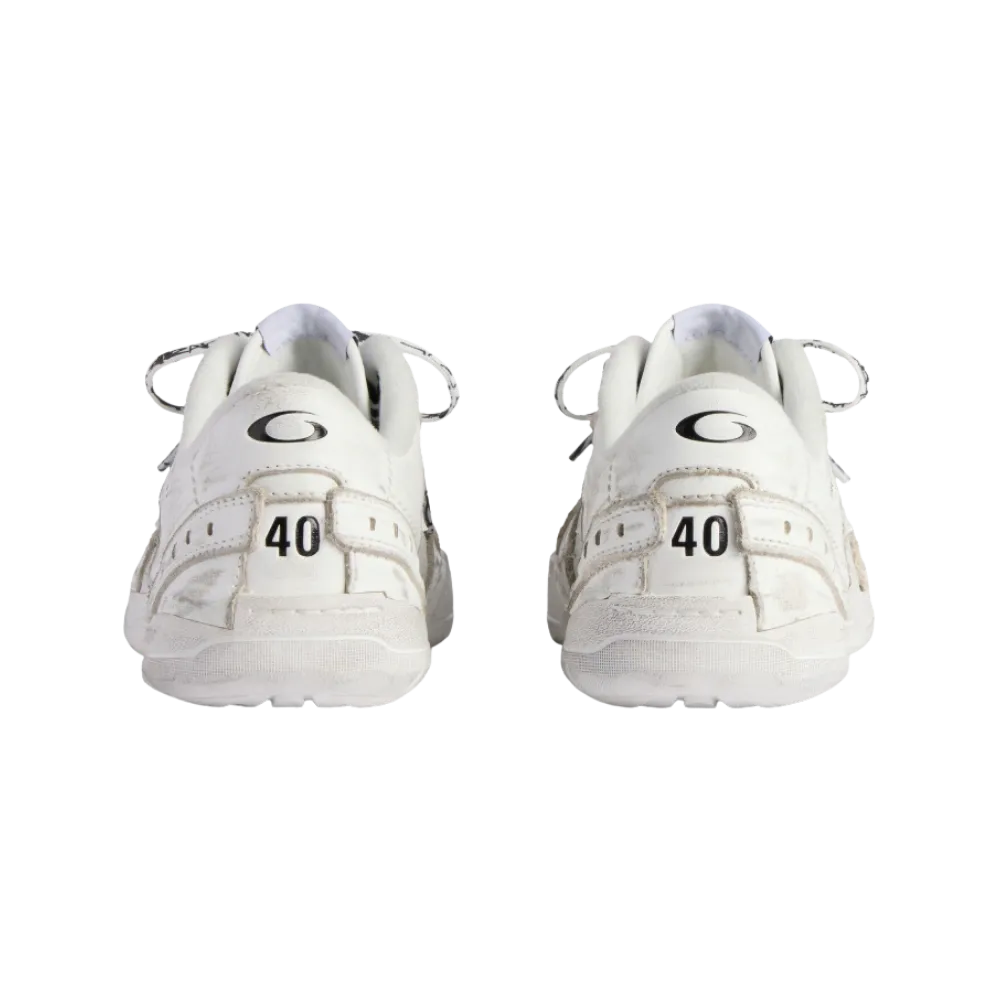 Balenciaga Hamptons Medium Worn-Out Sneaker In White