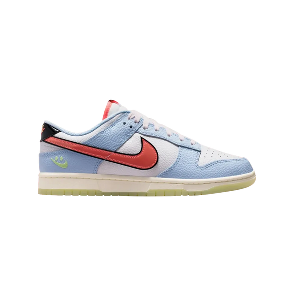 Nike Dunk Low Patent Leather 'Smiley Face'
