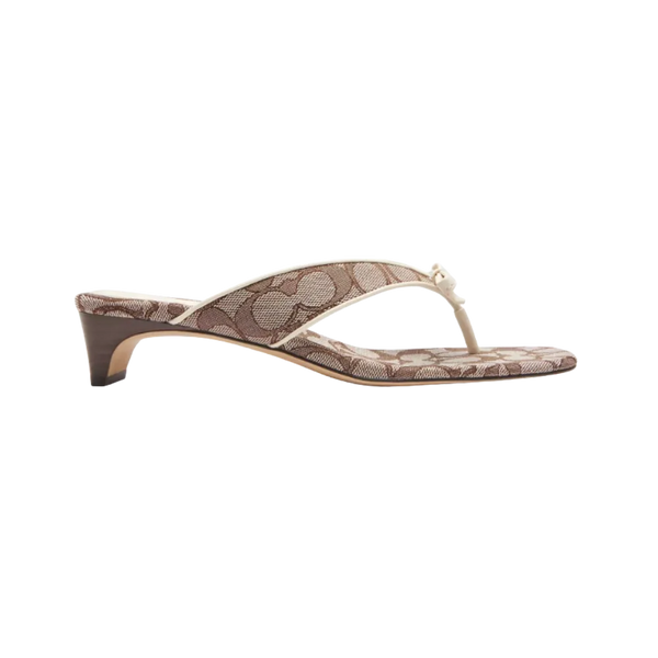 Coach Bow Thong Kitten In Signature Jacquard Chalk