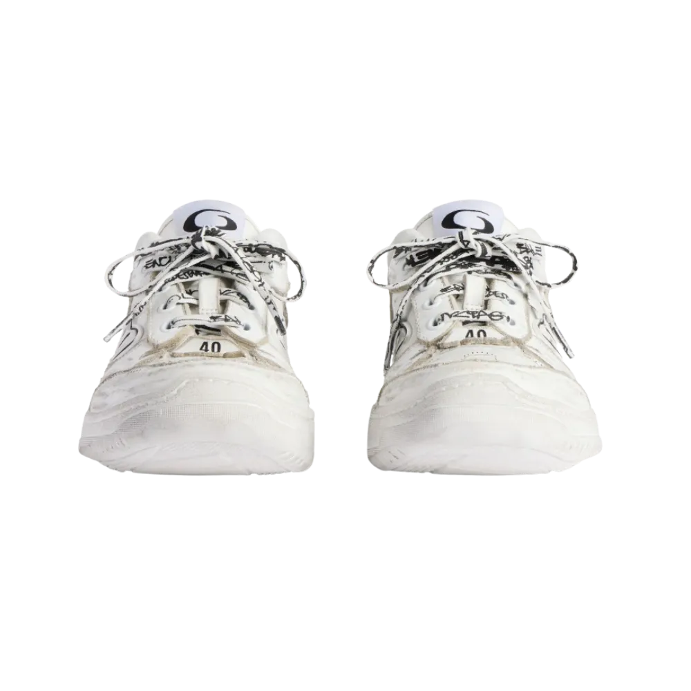 Balenciaga Hamptons Medium Worn-Out Sneaker In White