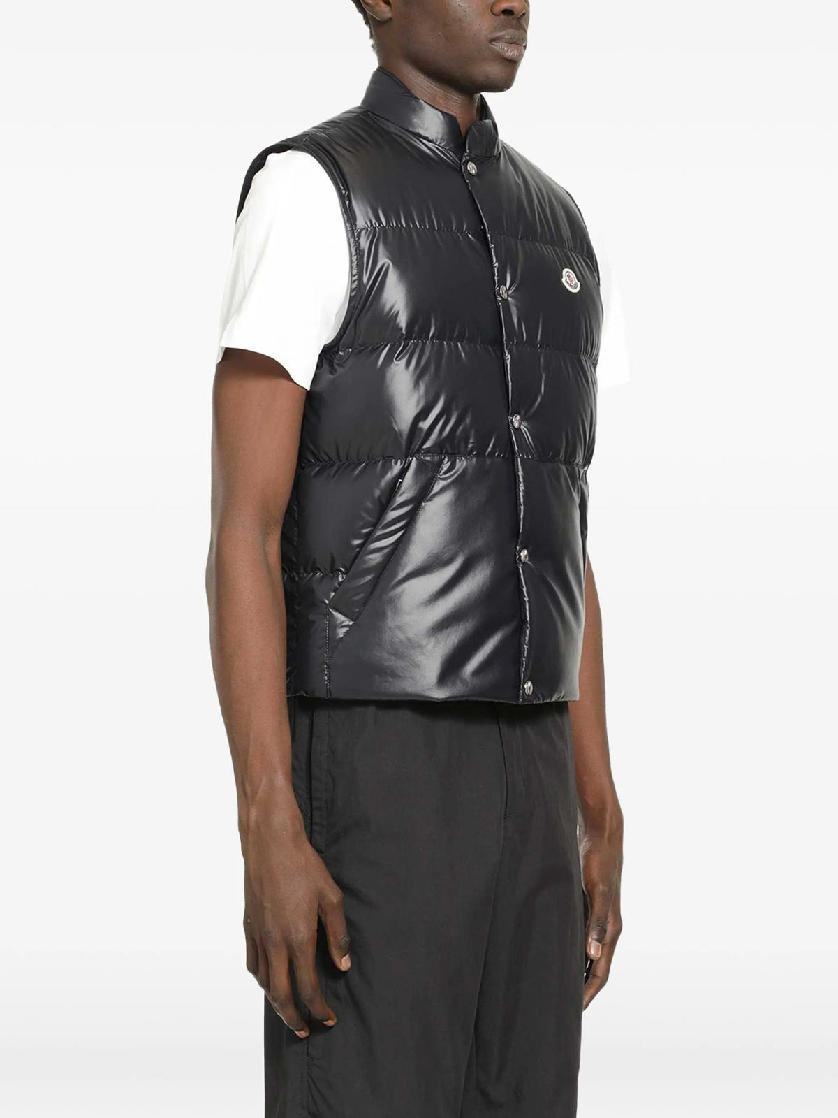 Moncler Moncler Sleeveless Buttoned Gilet