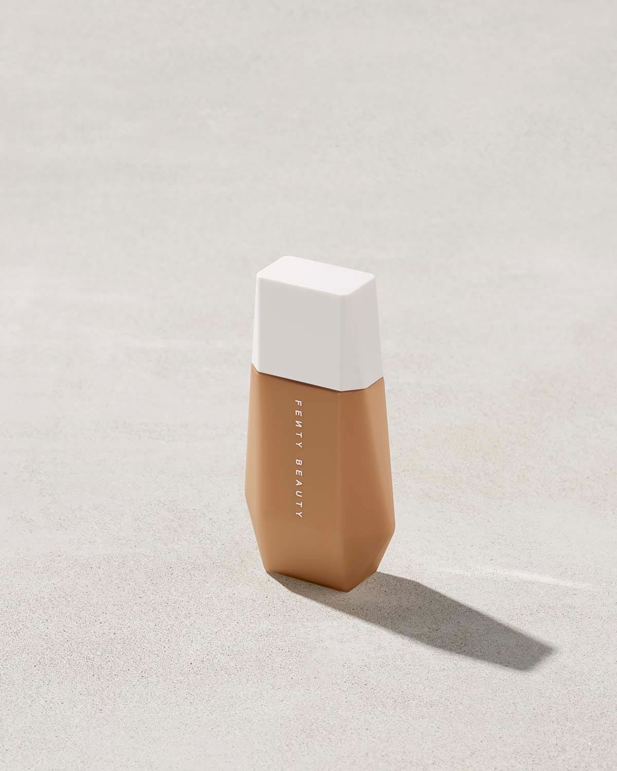 Fenty Beauty Fenty Beauty Eaze Drop Lightweight Blurring Skin Tint — 13