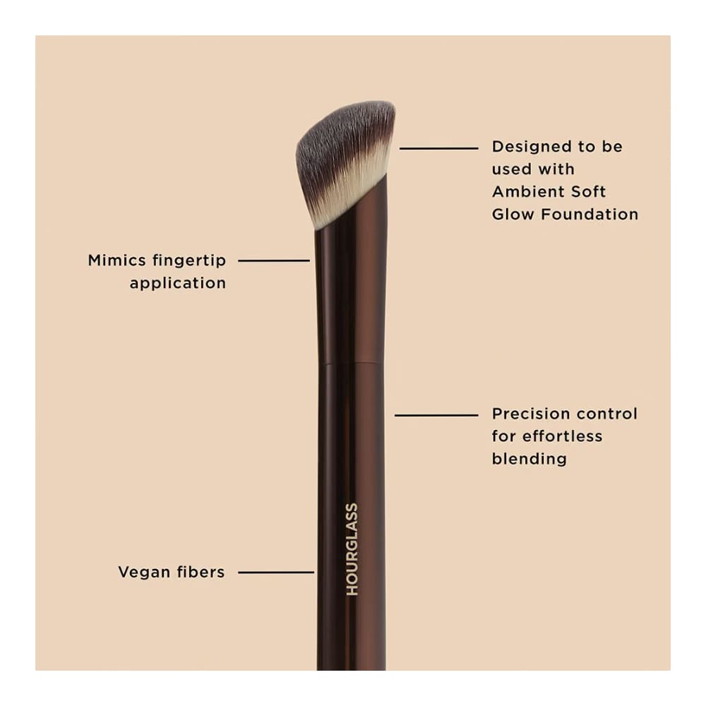 Hourglass Hourglass Ambient Soft Glow Foundation Brush