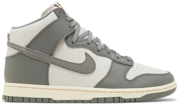 Nike Dunk High SE 'Light Bone'