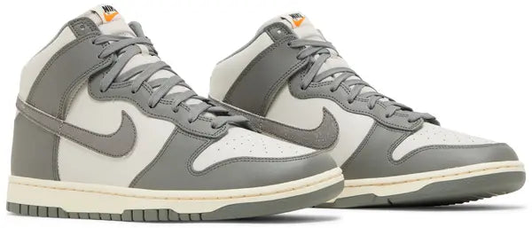 Nike Dunk High SE 'Light Bone'