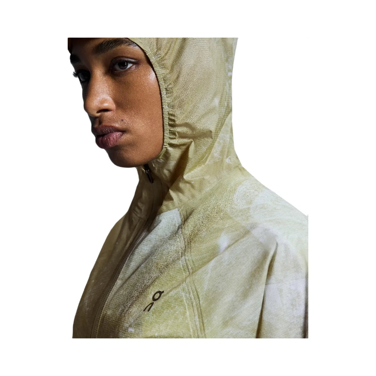 On Ultra Jacket White | Caper