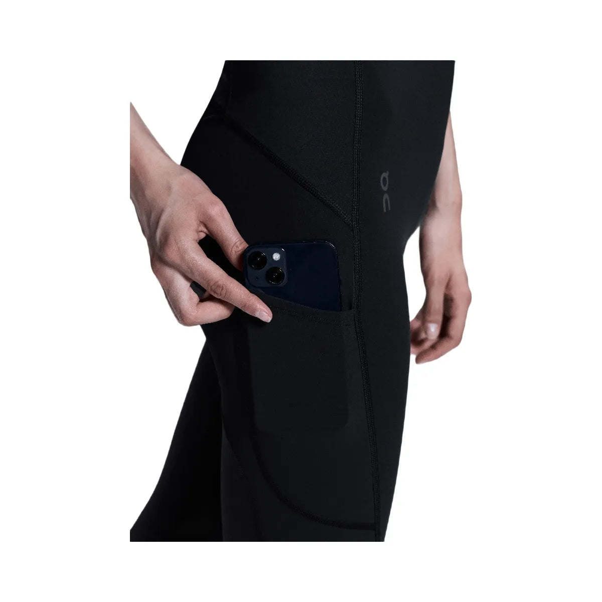 On Trek Tight Black | Mulberry
