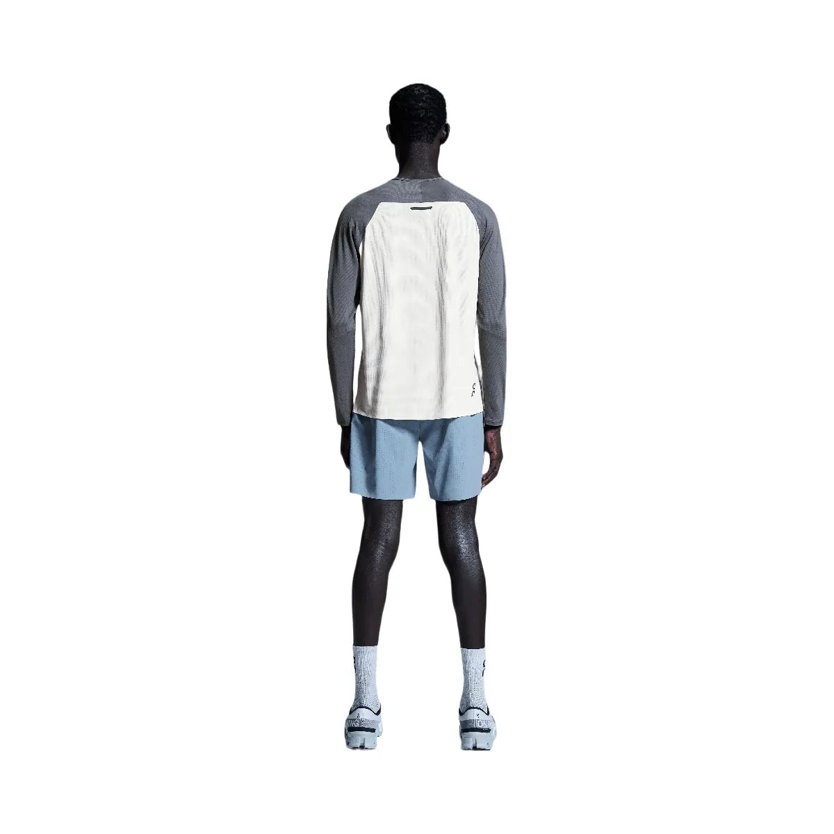 On 7" Performance Shorts Chambray