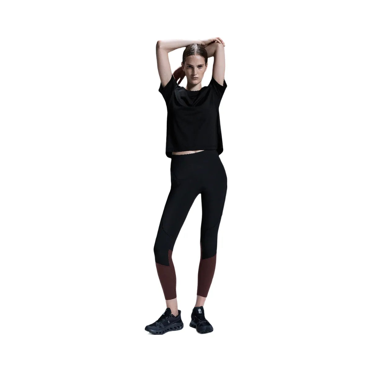 On Trek Tight Black | Mulberry