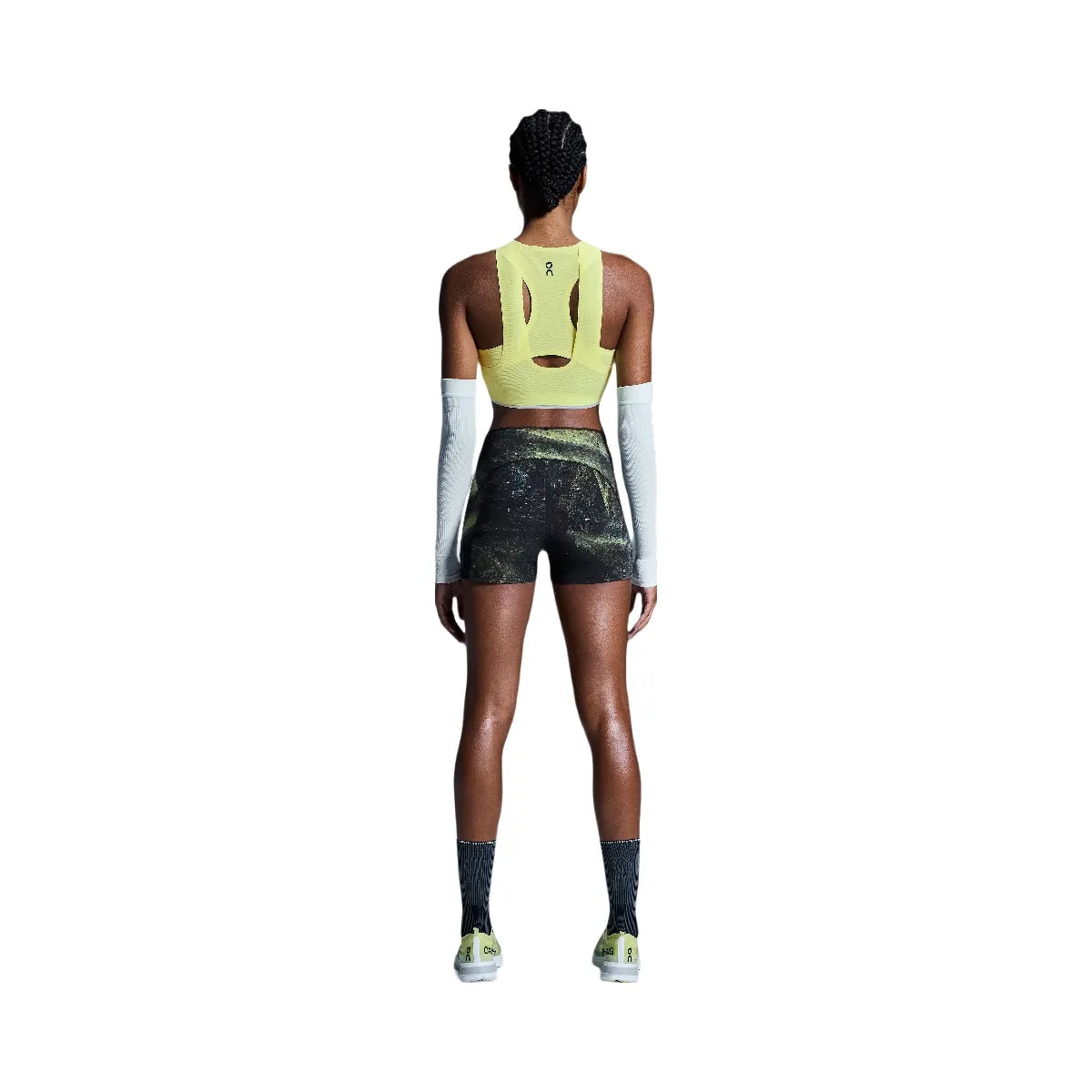 On Race Tights Short Black | Limelight