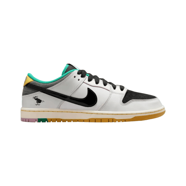 CSEF x Dunk Low SB 'White Clear Emerald'
