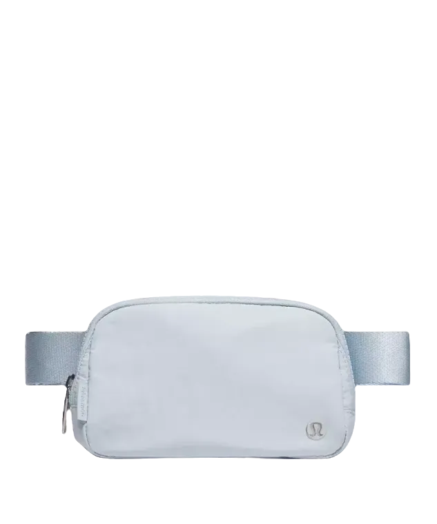 Lululemon Everywhere Belt Bag 1 White