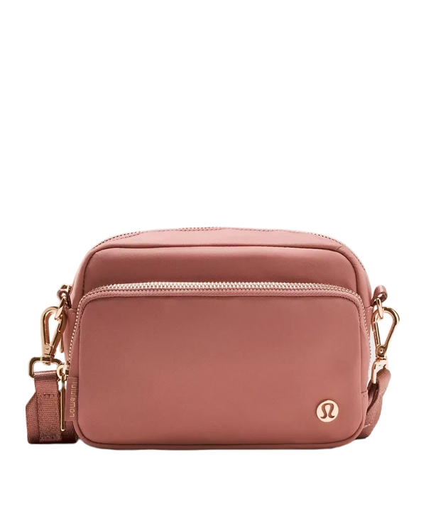 Lululemon Everywhere Crossbody Bag 2L Metal Hardwar Spiced Chai/Rose Gold